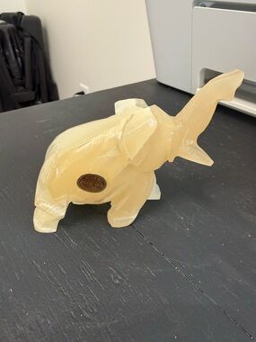 Carved Cream Onyx Elephant Figurine - Decorative Home Accent